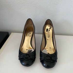 Michael Kors black kitten heel